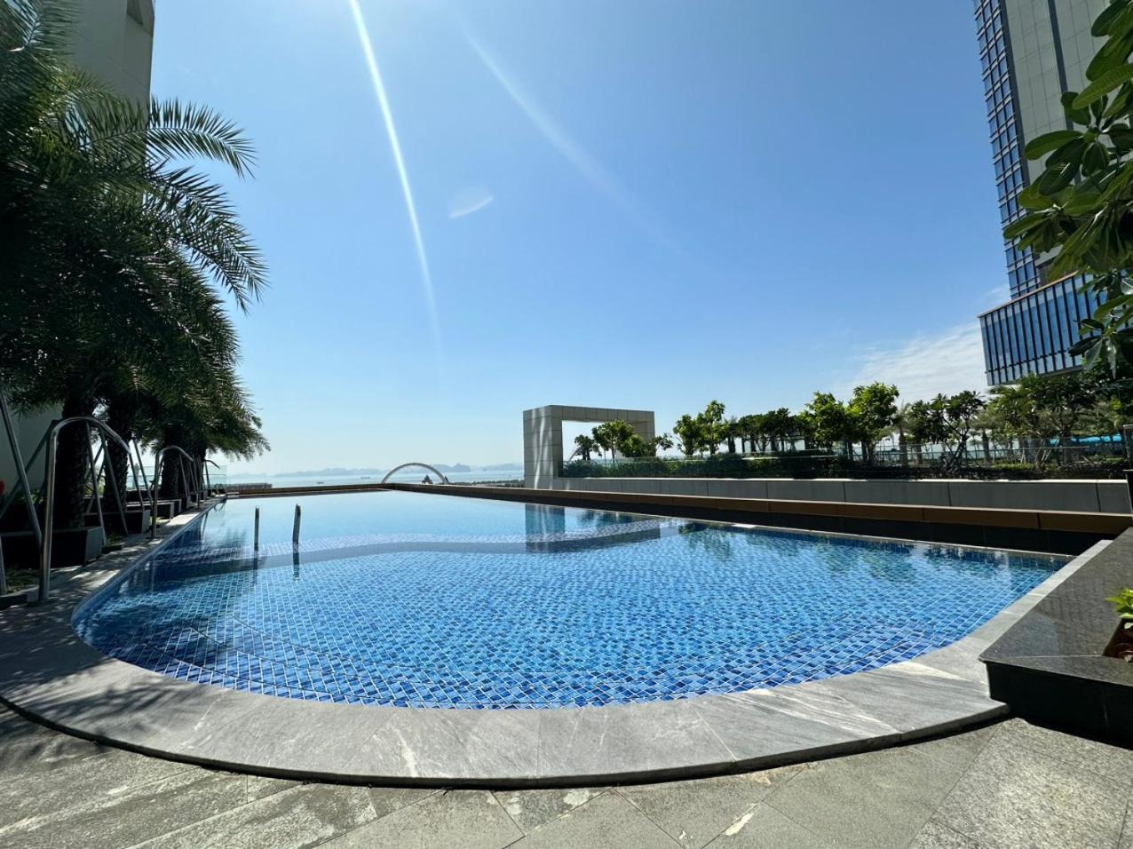 Muong Thanh Luxury Ha Long Centre II Exterior foto